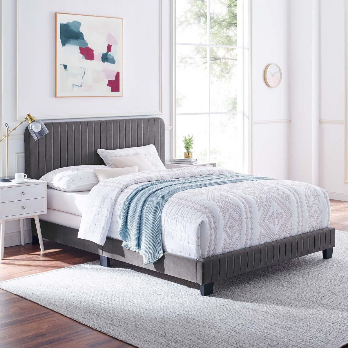 King Size Grey Velvet Tufted Platform Bed Frame E9079