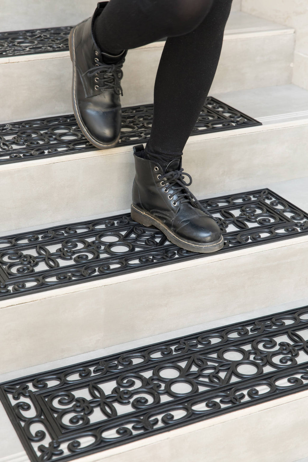 Set of 4 Anti-Slip Rubber Stair Tread Mat D951922