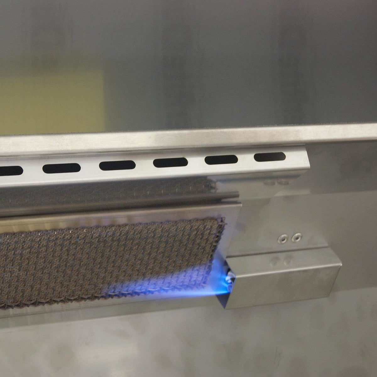 24 inch Built-in Natural Gas Grill W658543