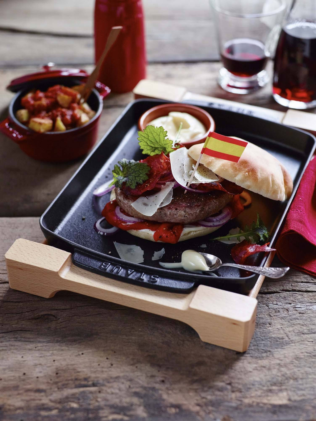 Matte Black Cast Iron Rectangular Serving Dish with Wood Base L318