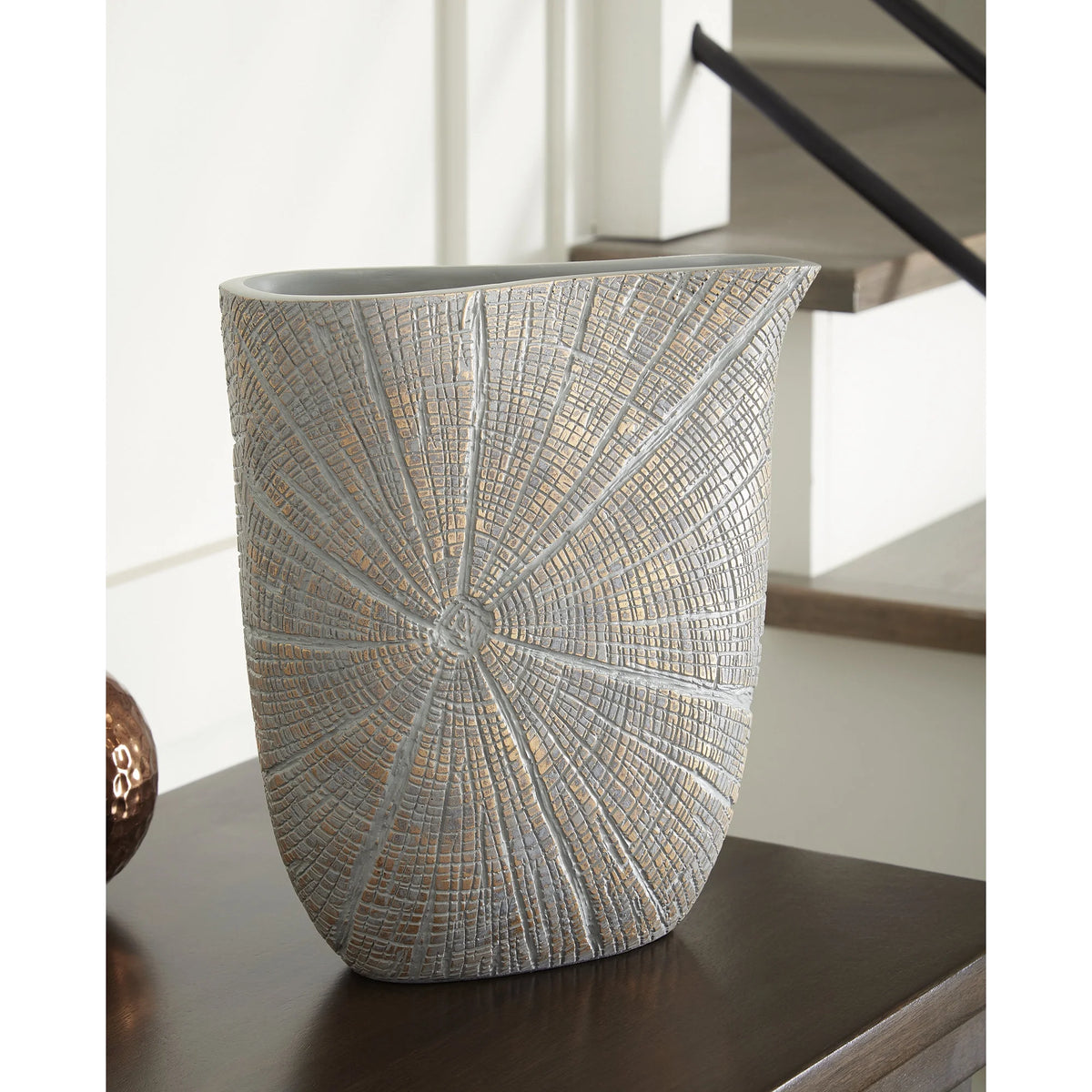 Contemporary Starburst Patterned Polyresin Vase M66261