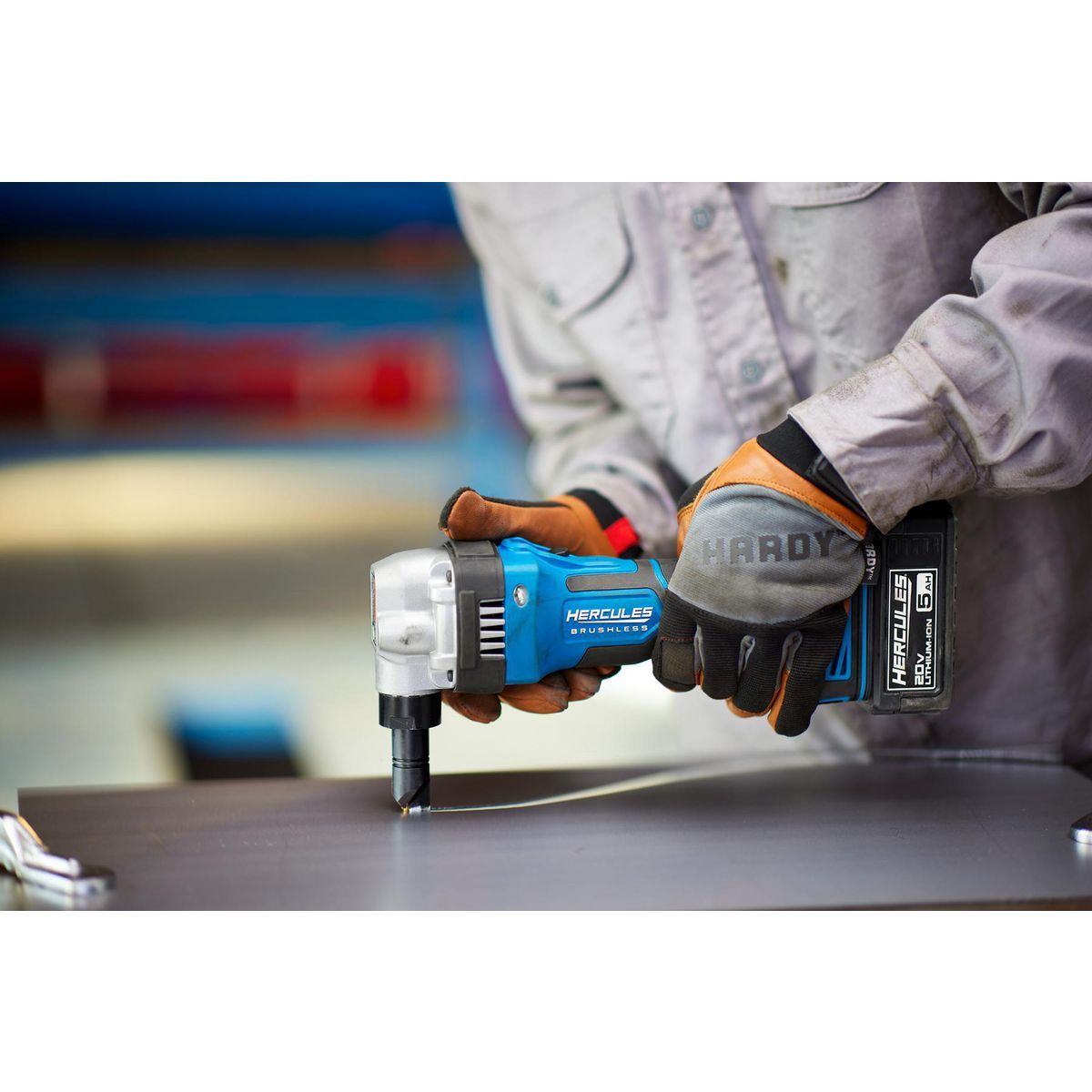 16 Gauge Cordless Nibbler F62653