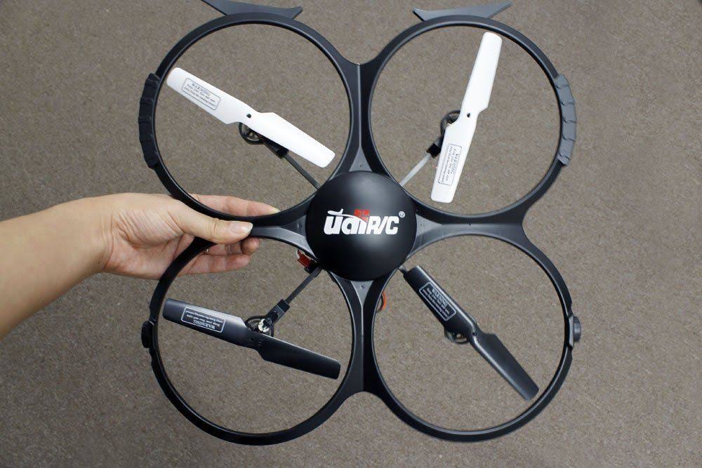 2.4GHz 4 CH 6 Axis Gyro RC Quadcopter with Camera N16340